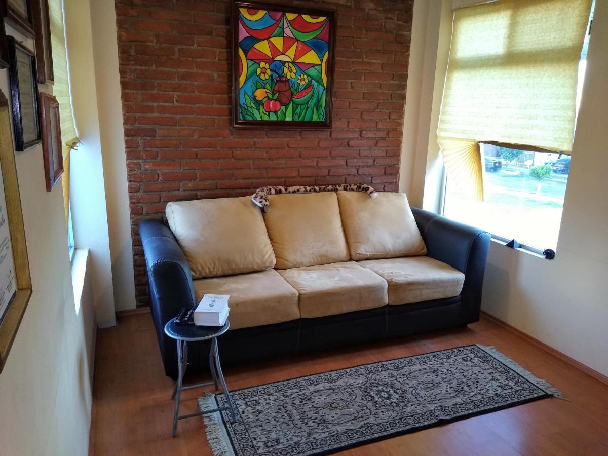 Habitacion Matrimonial Con Cama Y Sofa Para Cuatro Personas Tlaxcalancingo Exterior photo